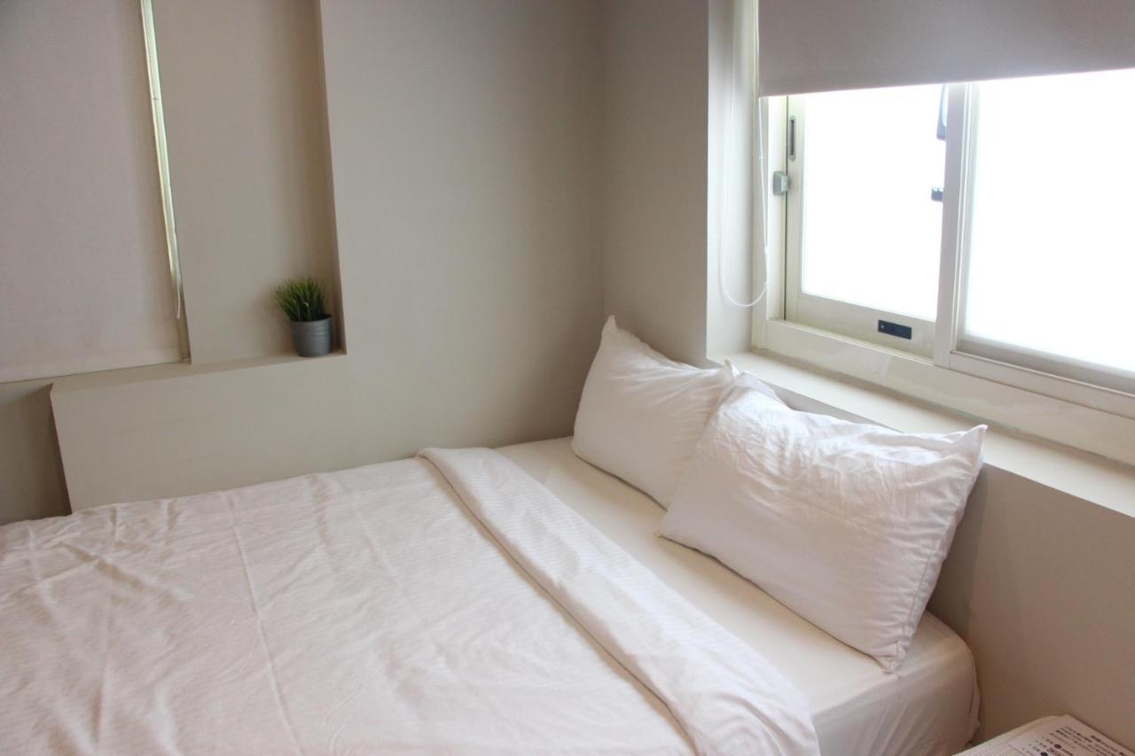 Hotel 微趣 Wechill Tainan Esterno foto