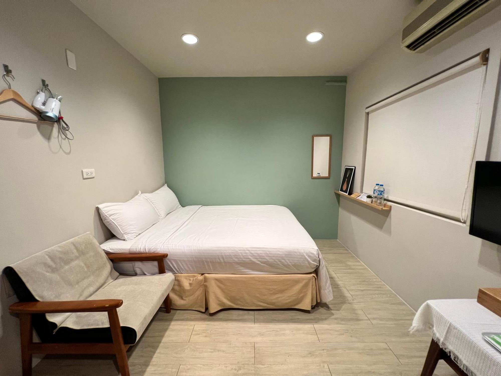 Hotel 微趣 Wechill Tainan Esterno foto