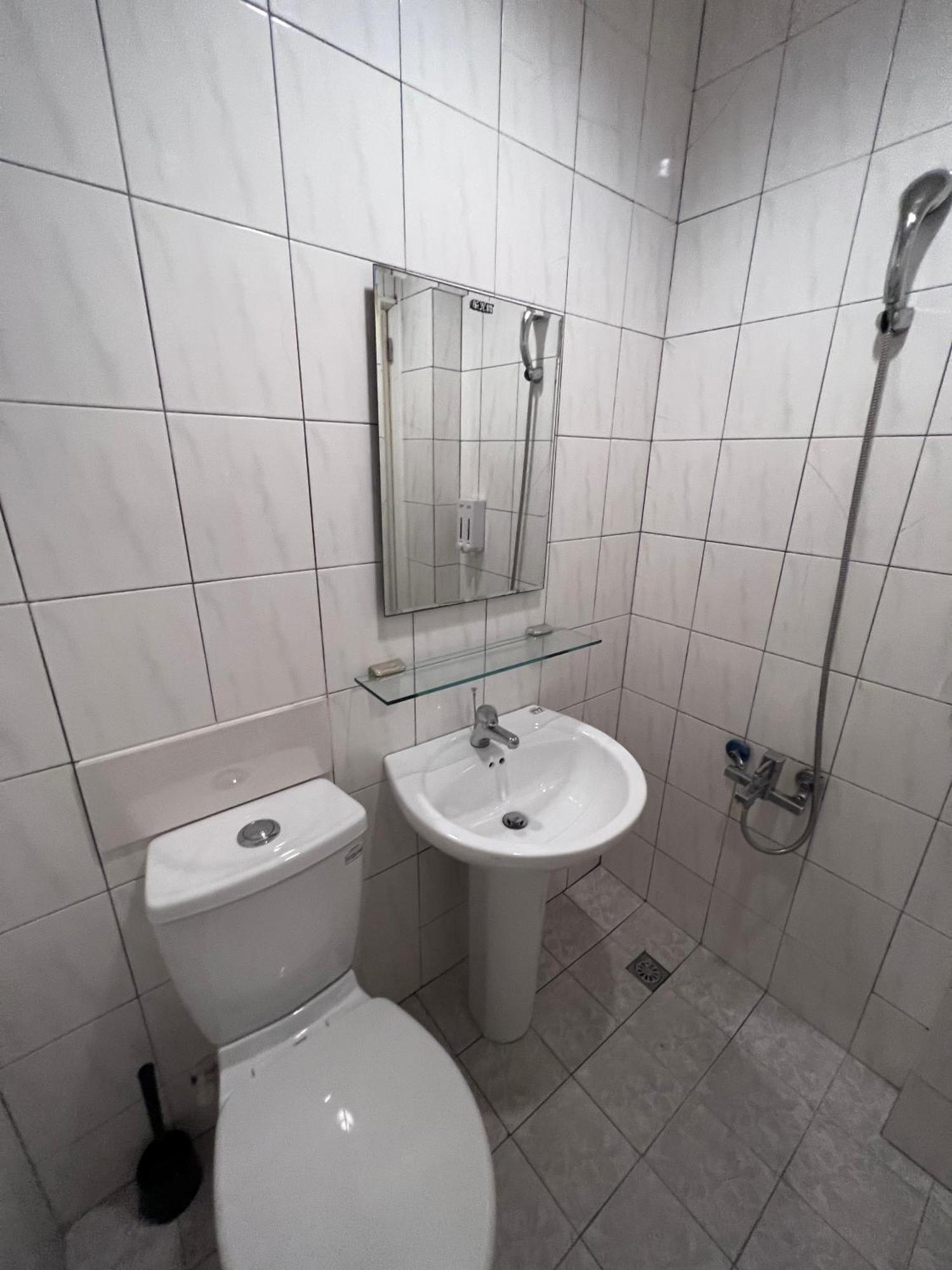 Hotel 微趣 Wechill Tainan Esterno foto