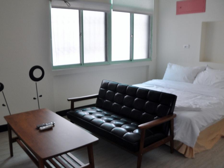 Hotel 微趣 Wechill Tainan Esterno foto